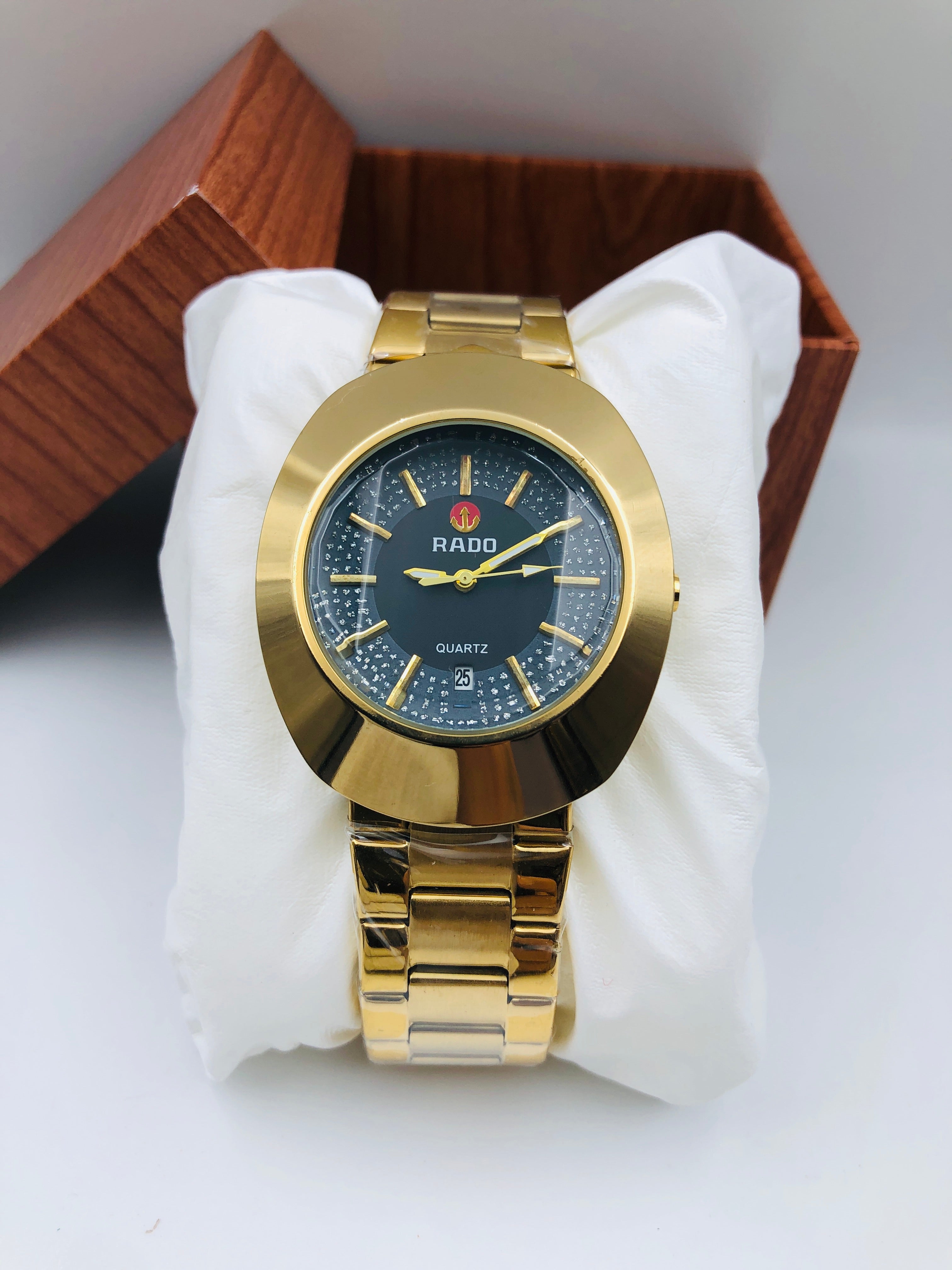 Rado Egg Dial - Article #877 - Golden - Black Dial